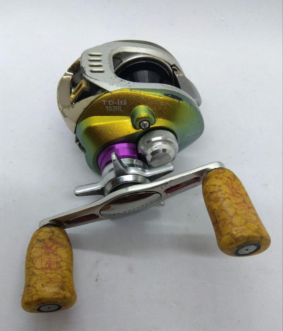 ダイワ メガバス TD-ito 103HL 左ハンドルベイトリール 中古品