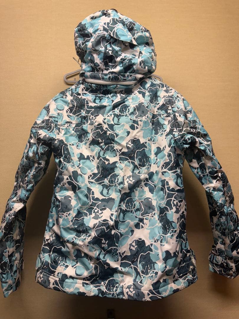 Burton レディース　スノボ　ウェア　コラボ　希少品！激レア　美品