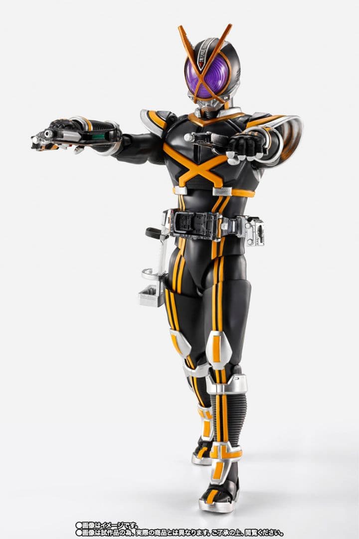 S.H.Figuarts（真骨彫製法）仮面ライダーカイザ 草加雅人 ファイズ 王