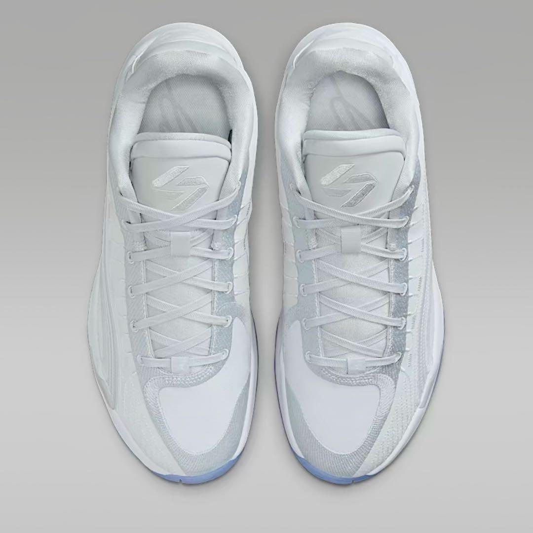 新品 NIKE ルカ 4 PF バスケットボールシューズ 26.0cm