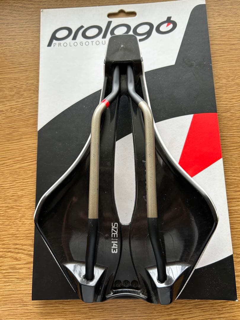 prologo サドル　DIMETNSION TIROX