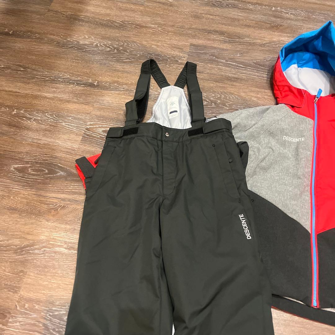デサント　美品　　セットアップ　上下　スキーウェア　160 男の子
