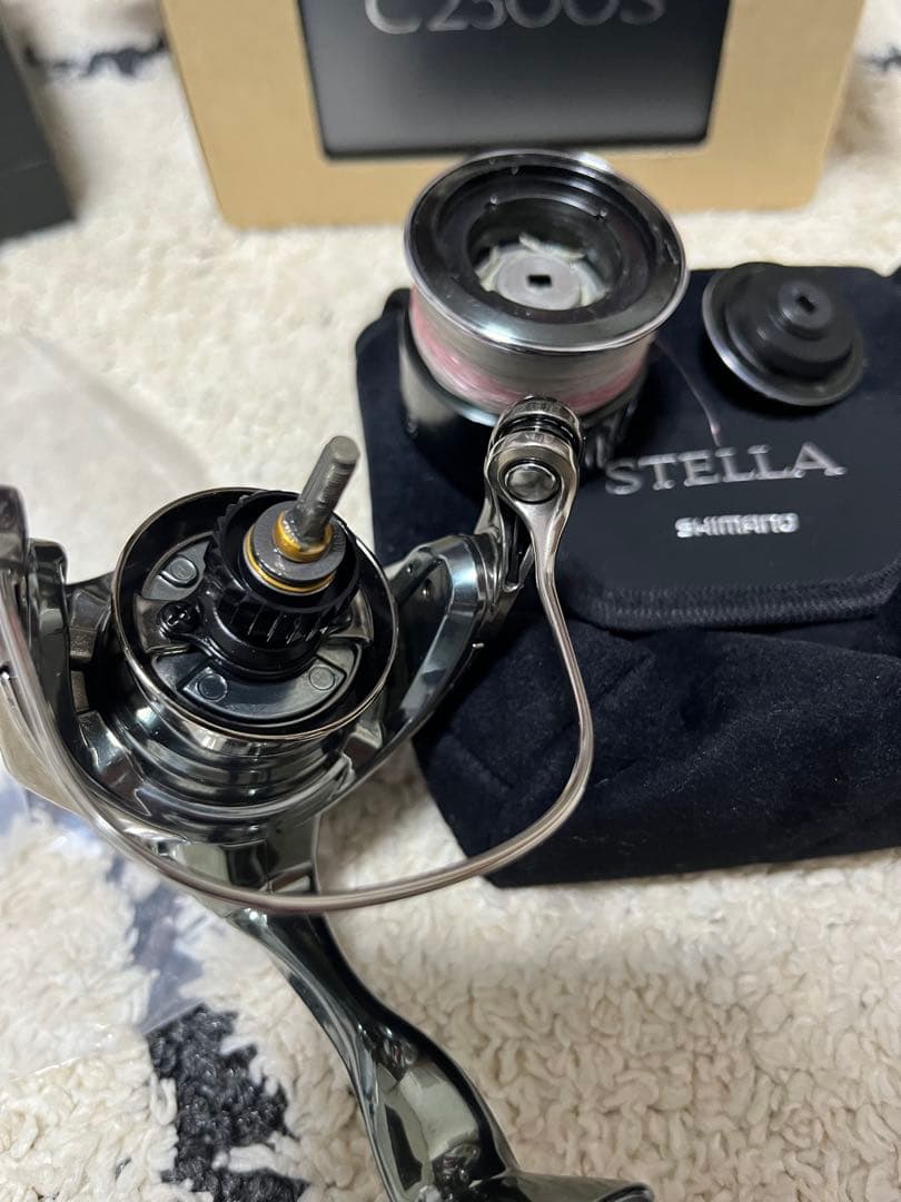 シマノ22ステラC2500S美品SHIMANO STELLA夢屋スタンド付き
