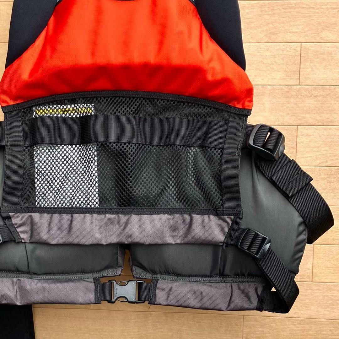 美品 L/XL モンベル アングラー ライフジャケット カヤック 1127569