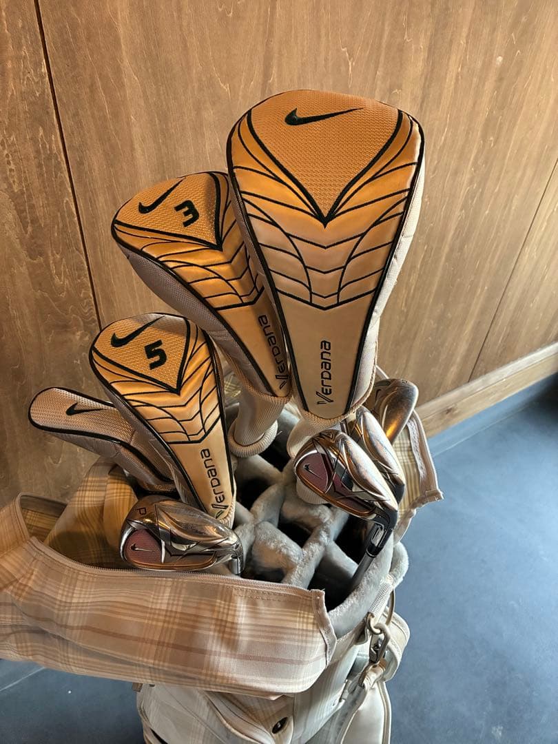 超美品　Nike レディース ゴルフクラブセット ベージュチェック