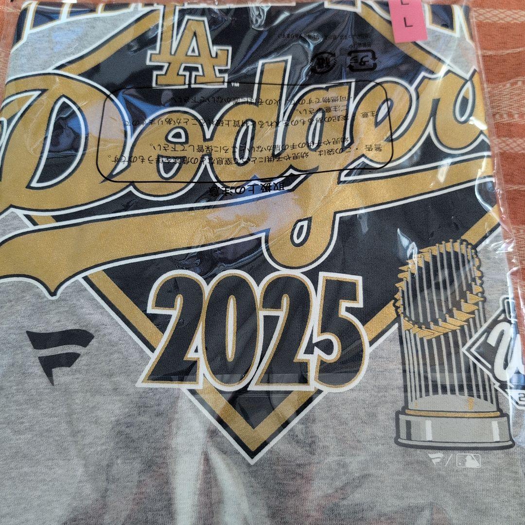 ドジャースワールドシリーズ優勝記念Tシャツです！