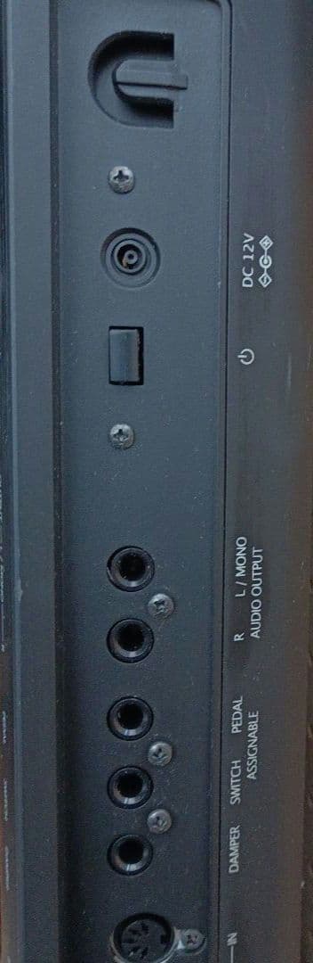 KORG　KROME61鍵盤シンセサイザー