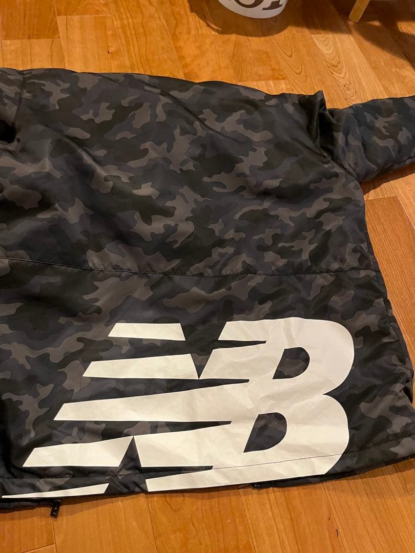 new balance 迷彩柄ウィンドブレーカー Sサイズ