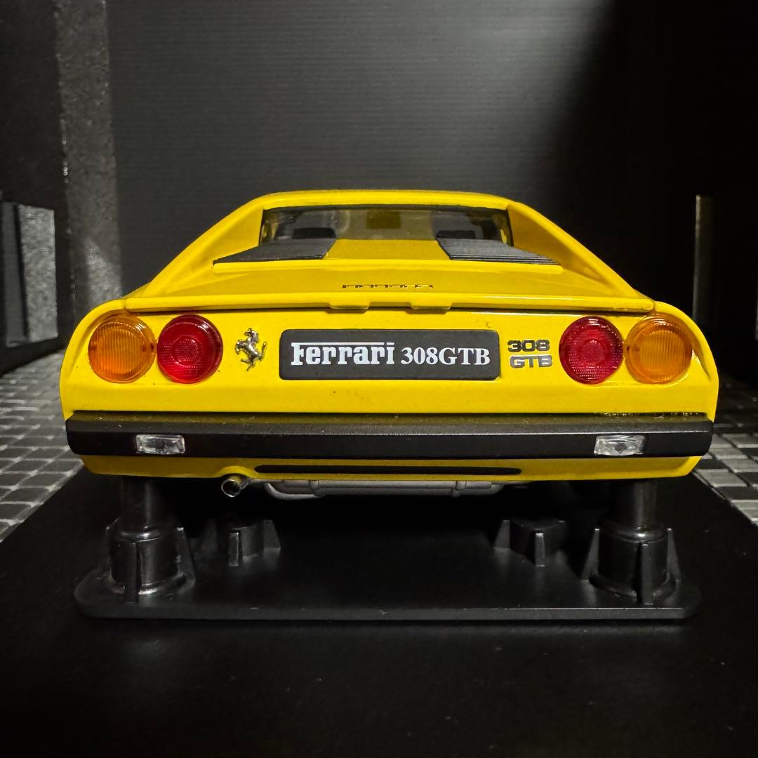 絶版 京商 1/18 フェラーリ 308GTB 1976 イエロー