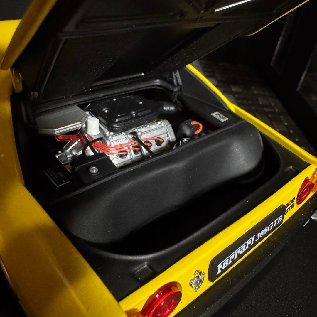 絶版 京商 1/18 フェラーリ 308GTB 1976 イエロー