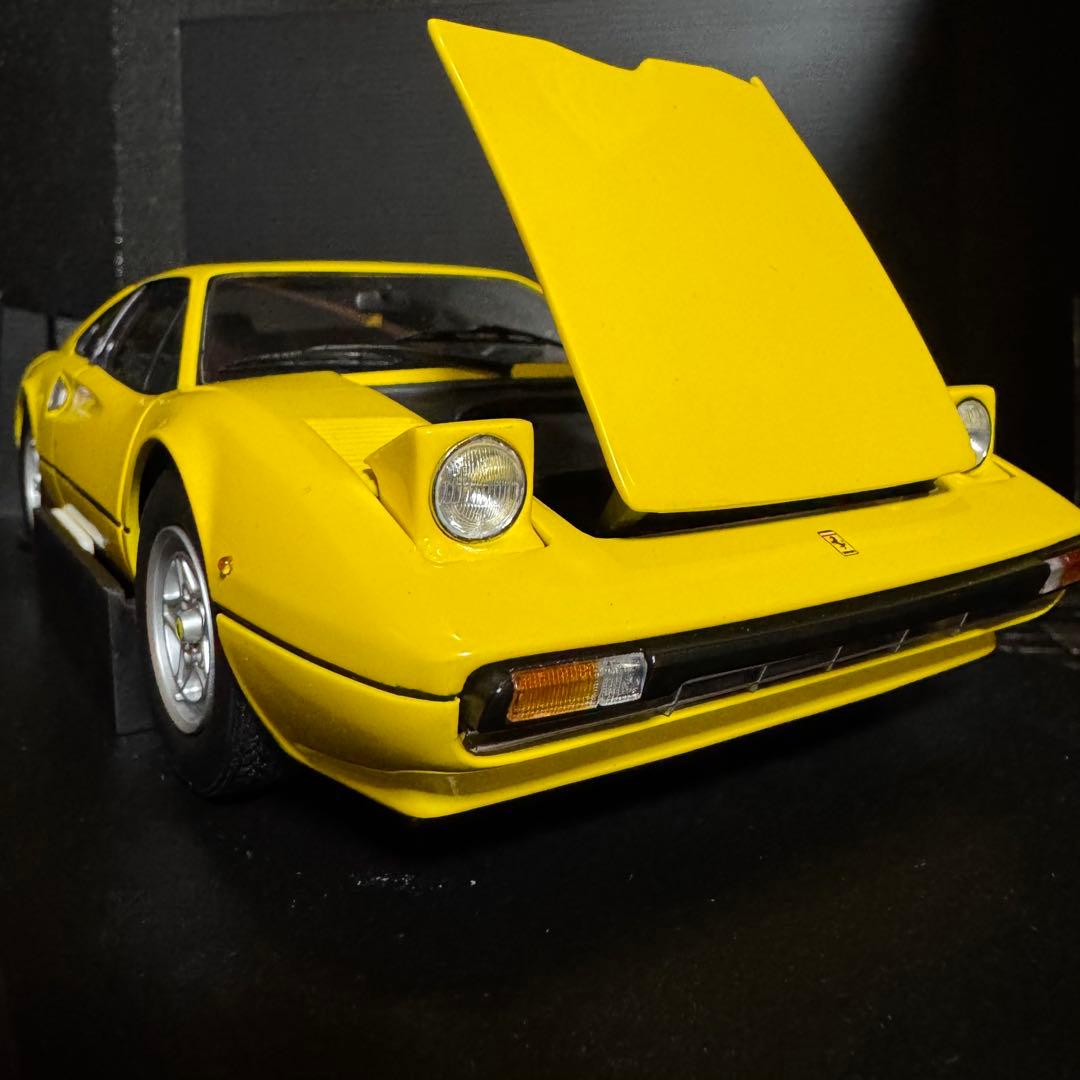 絶版 京商 1/18 フェラーリ 308GTB 1976 イエロー