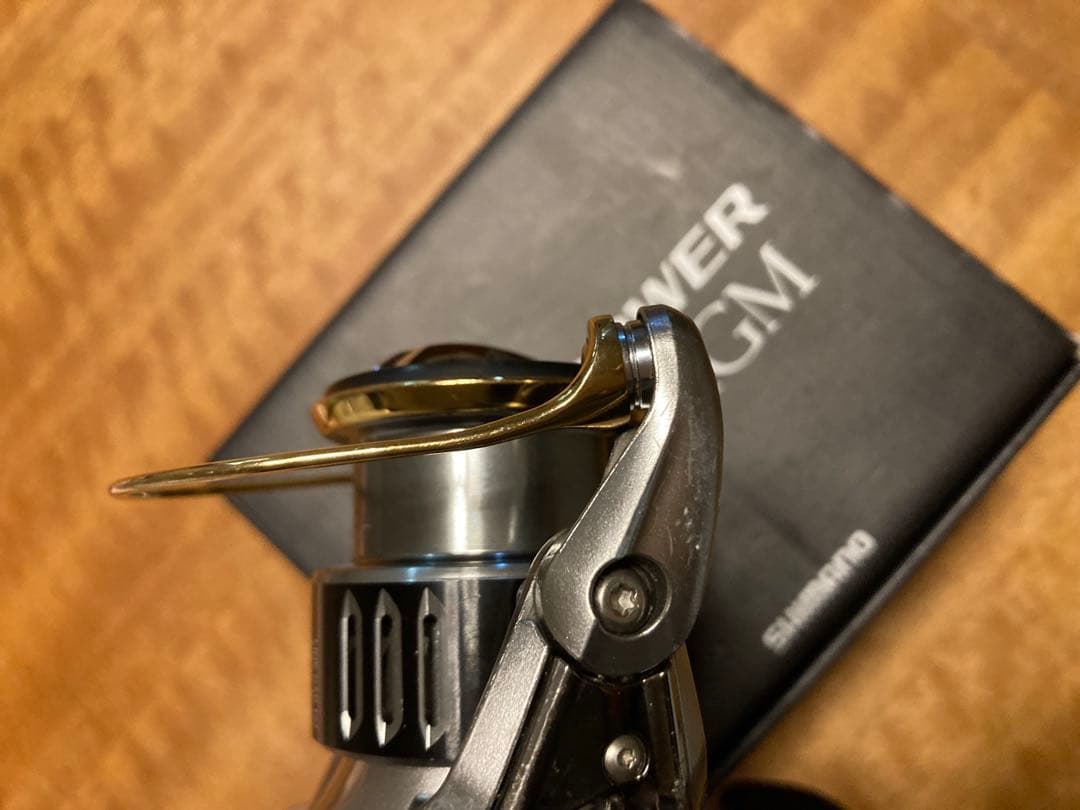 SHIMANO TWIN POWER 3000HGM スピニングリール