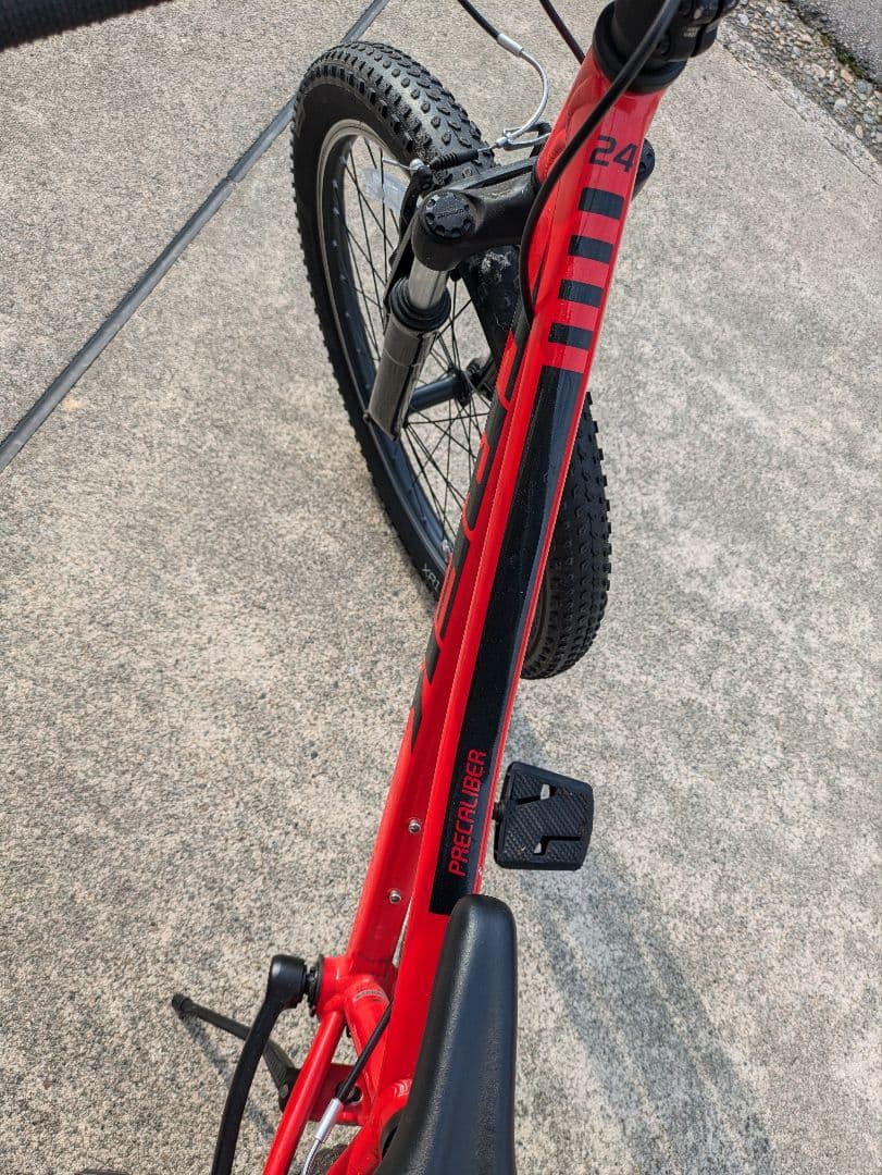 Trek 24インチ キッズバイク 赤 (引き取り可能な方)