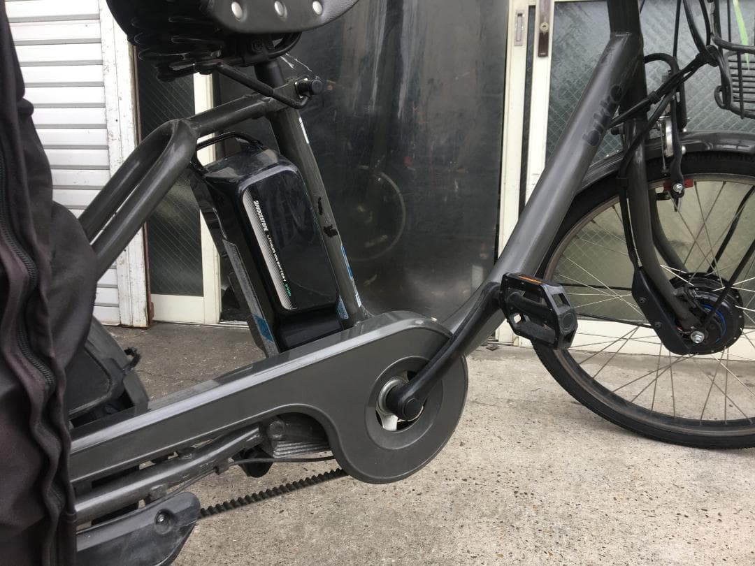 地域限定送料無料　ビッケ　モブ　2021年　子供乗せ　黒系　神戸市　電動自転車