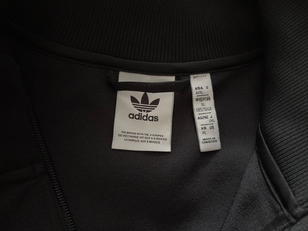 adidas マンチェスター・ユナイテッド トラックジャケット