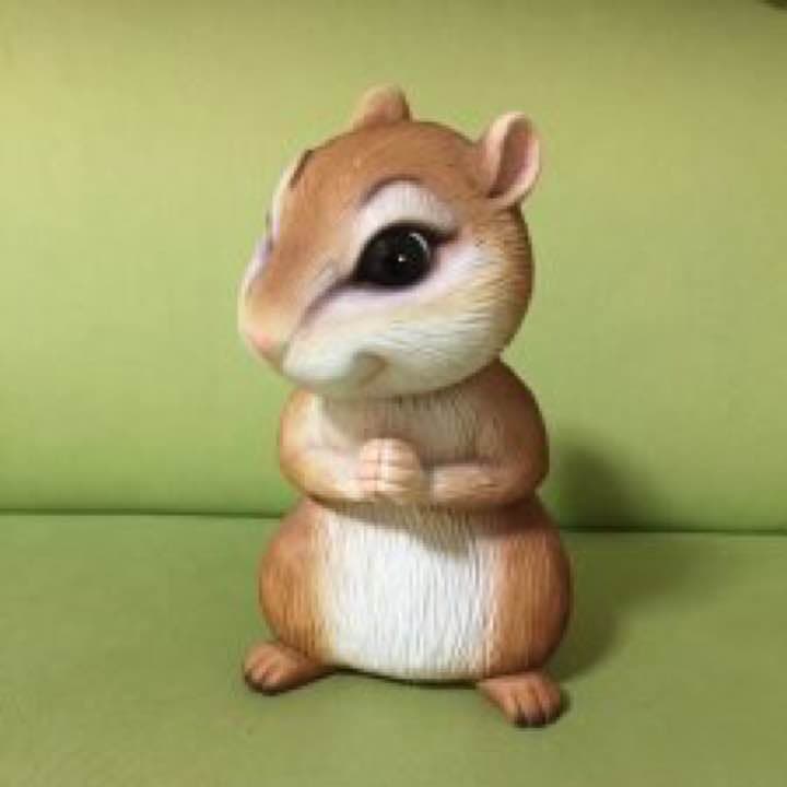 非売品レア！ディズニー☆魔法にかけられて☆リス☆フィギュア☆訳あり品☆