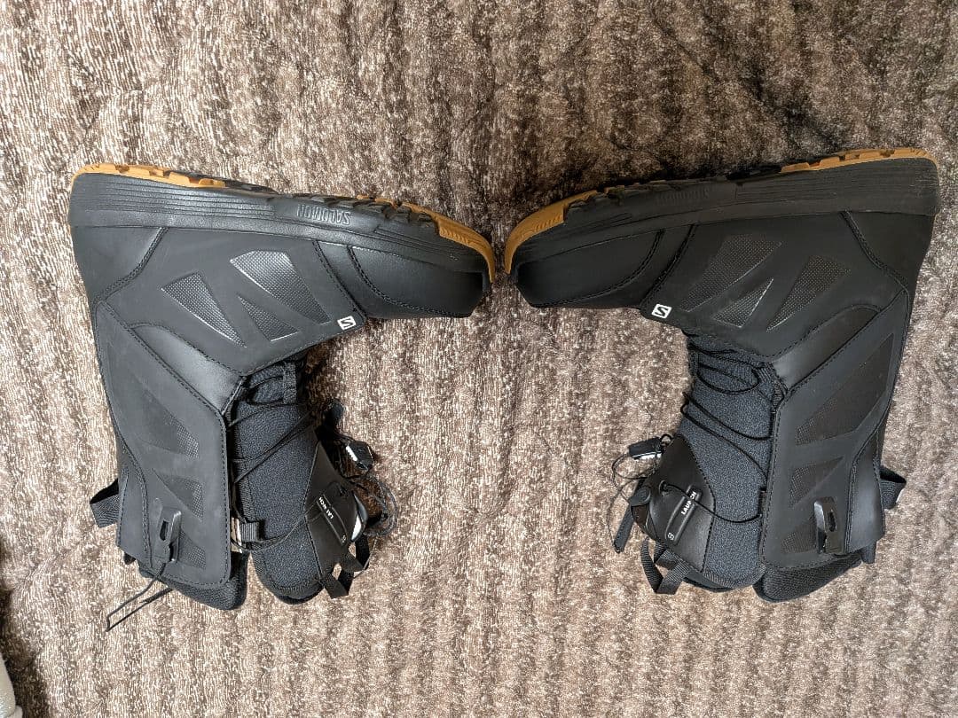 SALOMON スノーボードブーツ ブラック