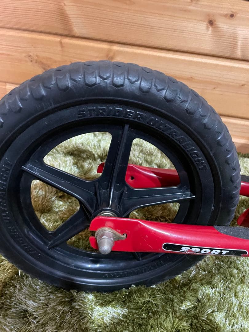 ストライダー　スポーツ　日本正規品　キックバイク