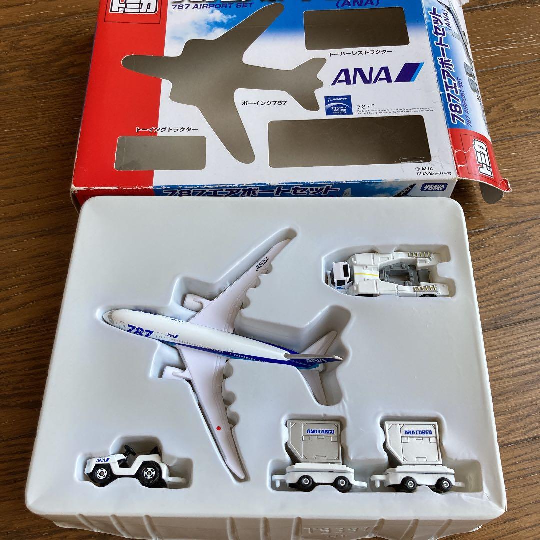 トミカ 787エアポートセット (ANA)