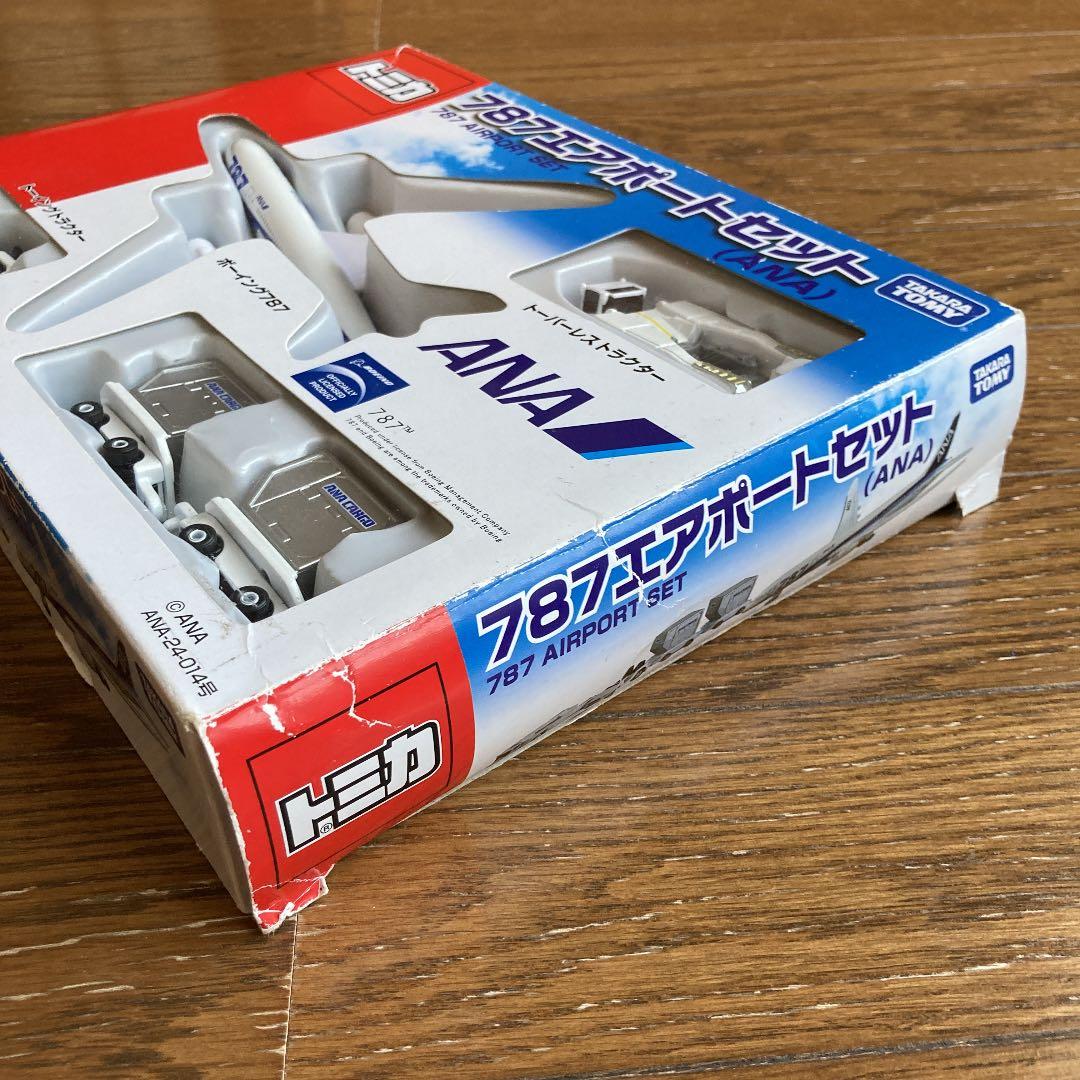 トミカ 787エアポートセット (ANA)