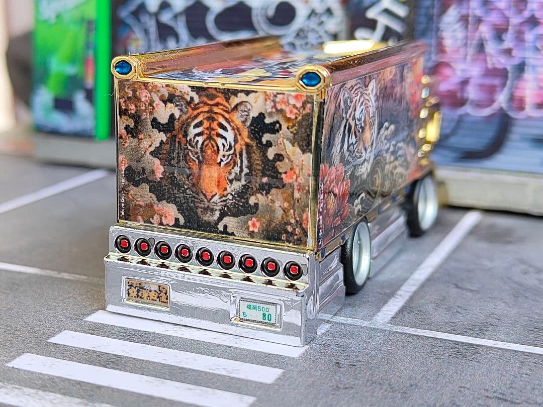ホットウィールカスタム デコトラ 金メッキアルミリム☆段リム1トミカ改造