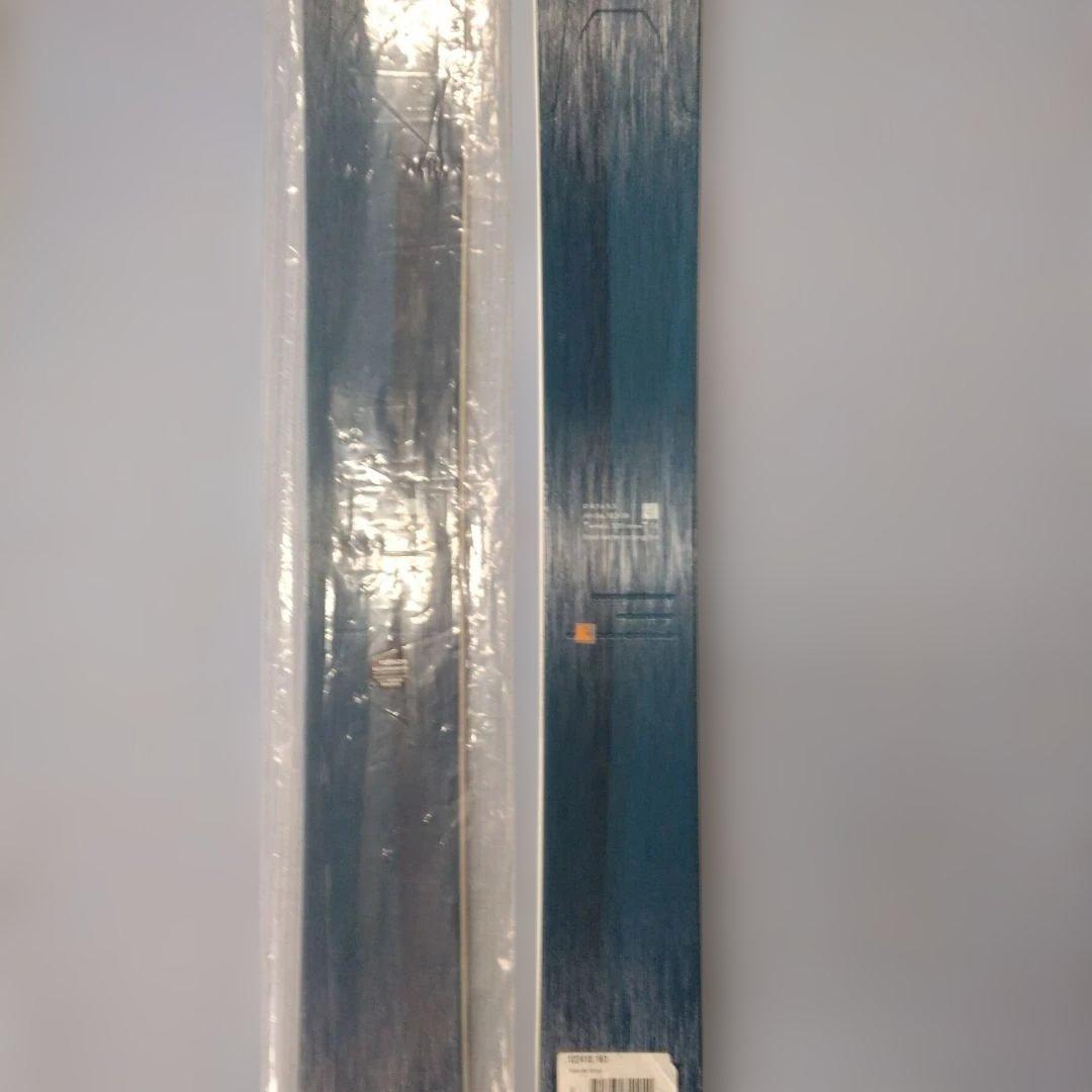 VOLKL YUMI 84、161cm、125/84/107、R19.14、新品