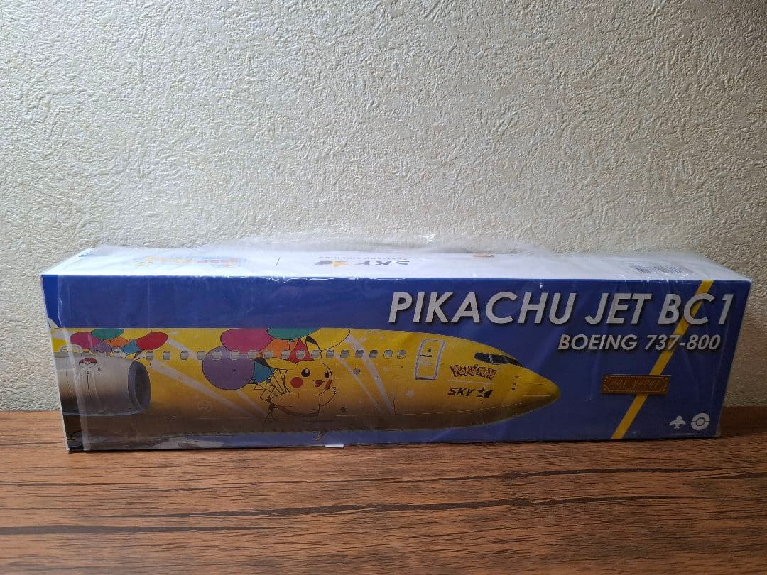 ピカチュウジェット 737-800