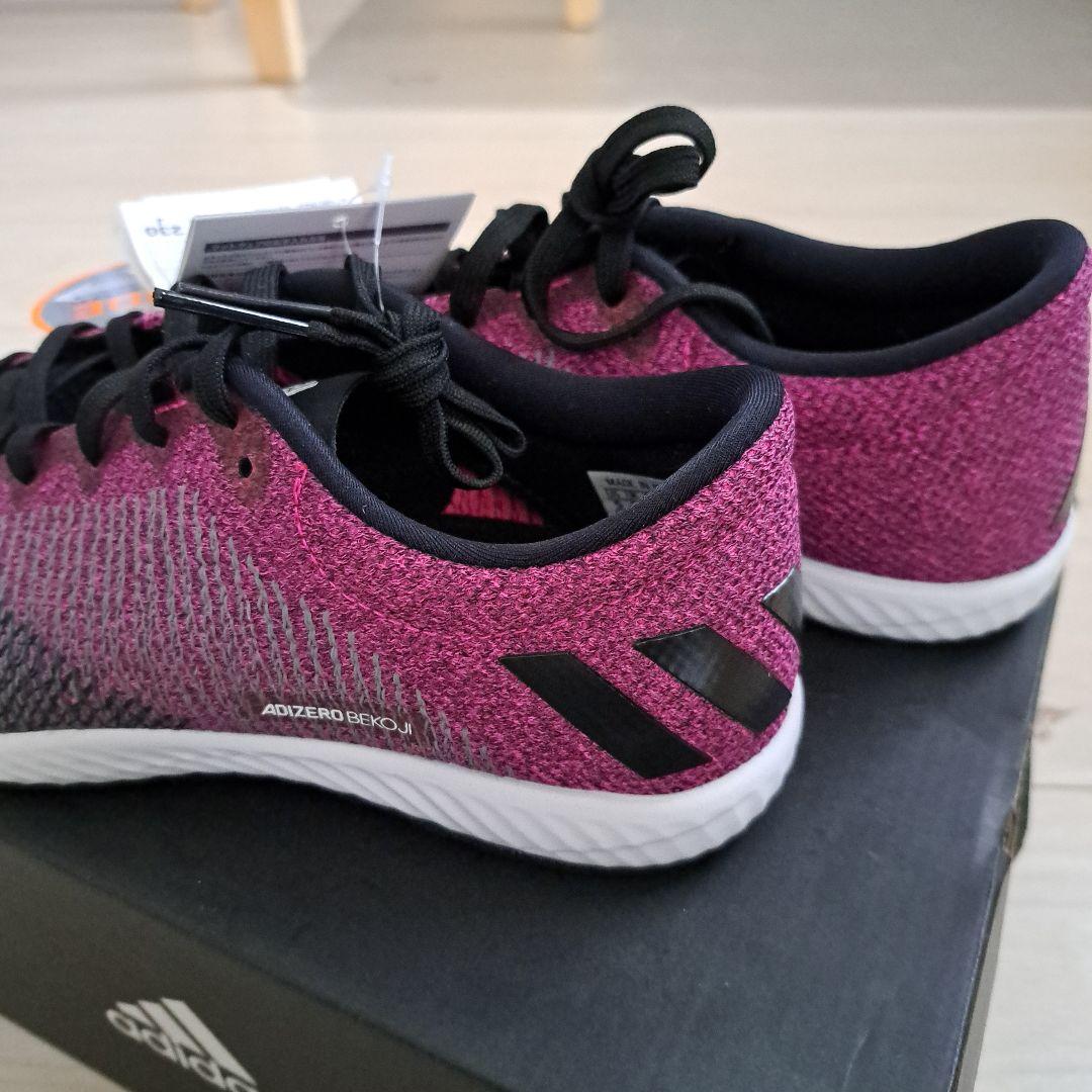 ADIZEROランニングシューズ