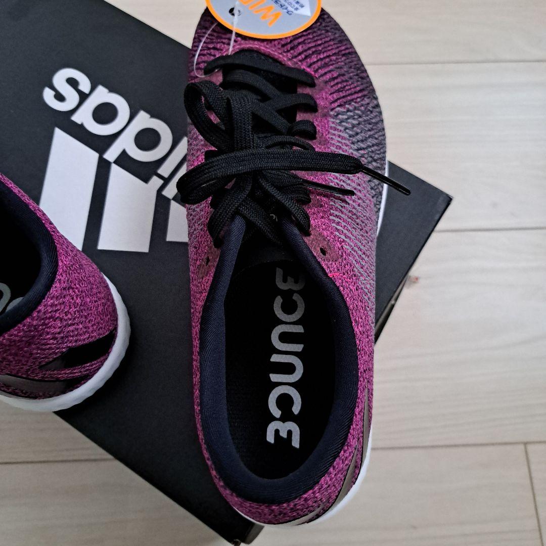 ADIZEROランニングシューズ