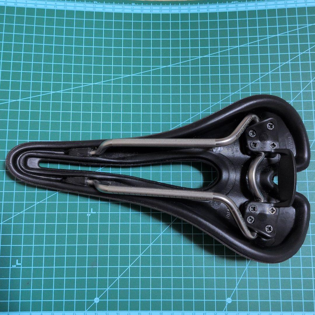 パーツ SELLE SMP HELL