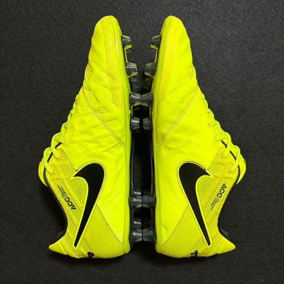 【極美品】NIKE ティエンポ レジェンド 6 HG-E