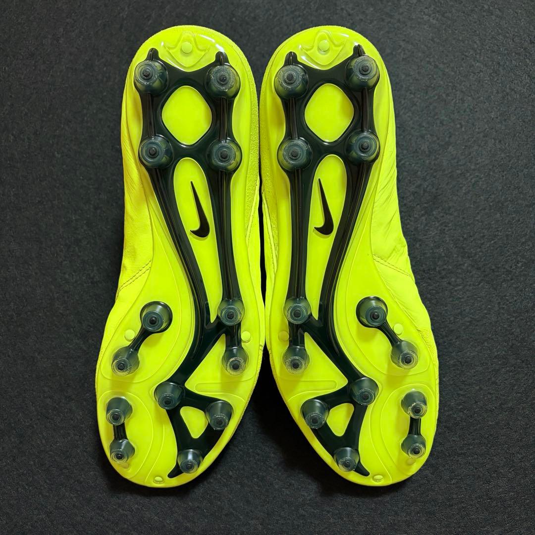 【極美品】NIKE ティエンポ レジェンド 6 HG-E