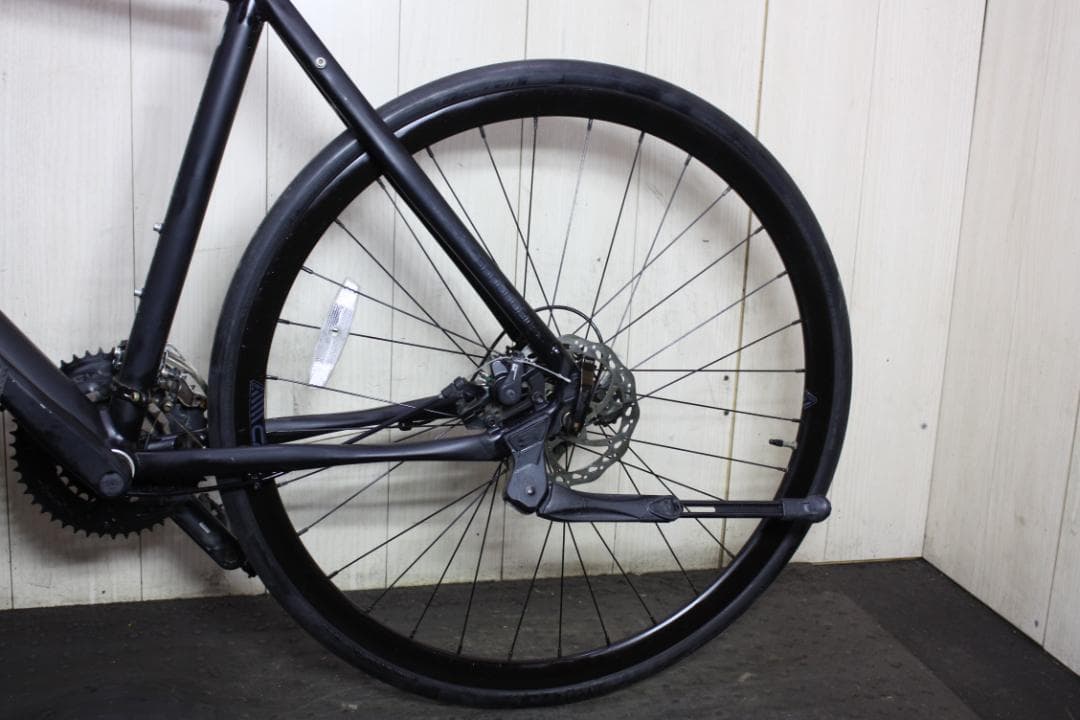 キャノンデール BADBOY FATTY 700Cアルミ24速 520mmクロス