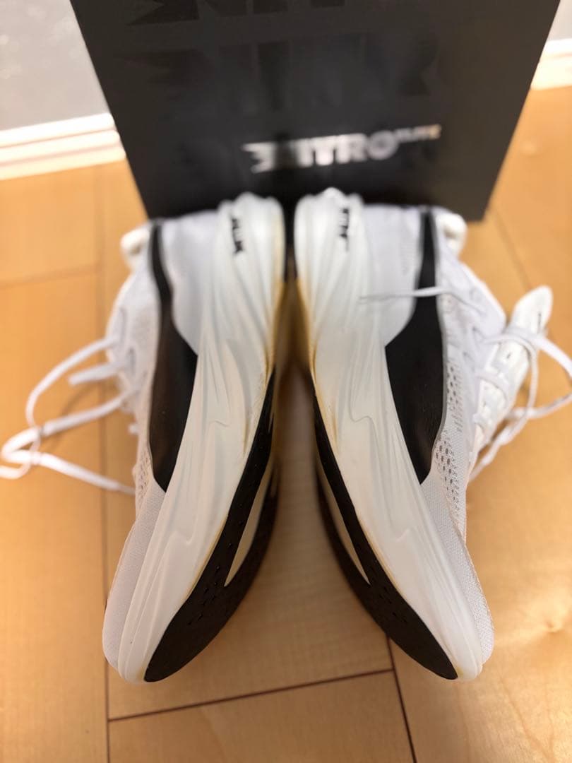 【美品】PUMA ディヴィエイトニトロエリート4 27.5cm 走行20km