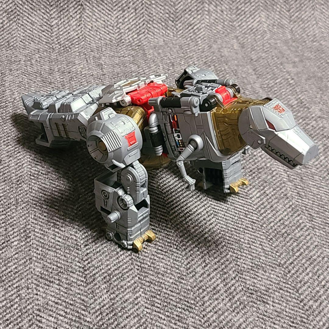 トランスフォーマー パワーオブザプライム ボルカニカス ダイノボット セット