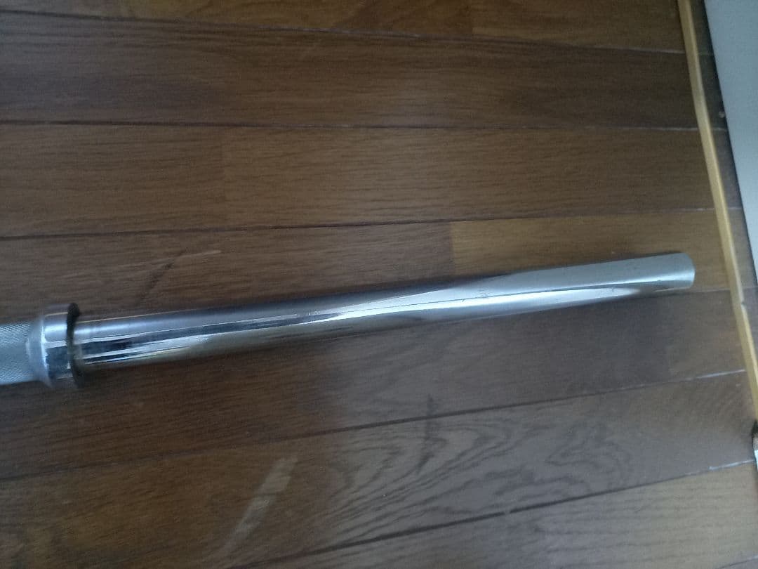 バーベルシャフト 穴形28ミリ　220cm