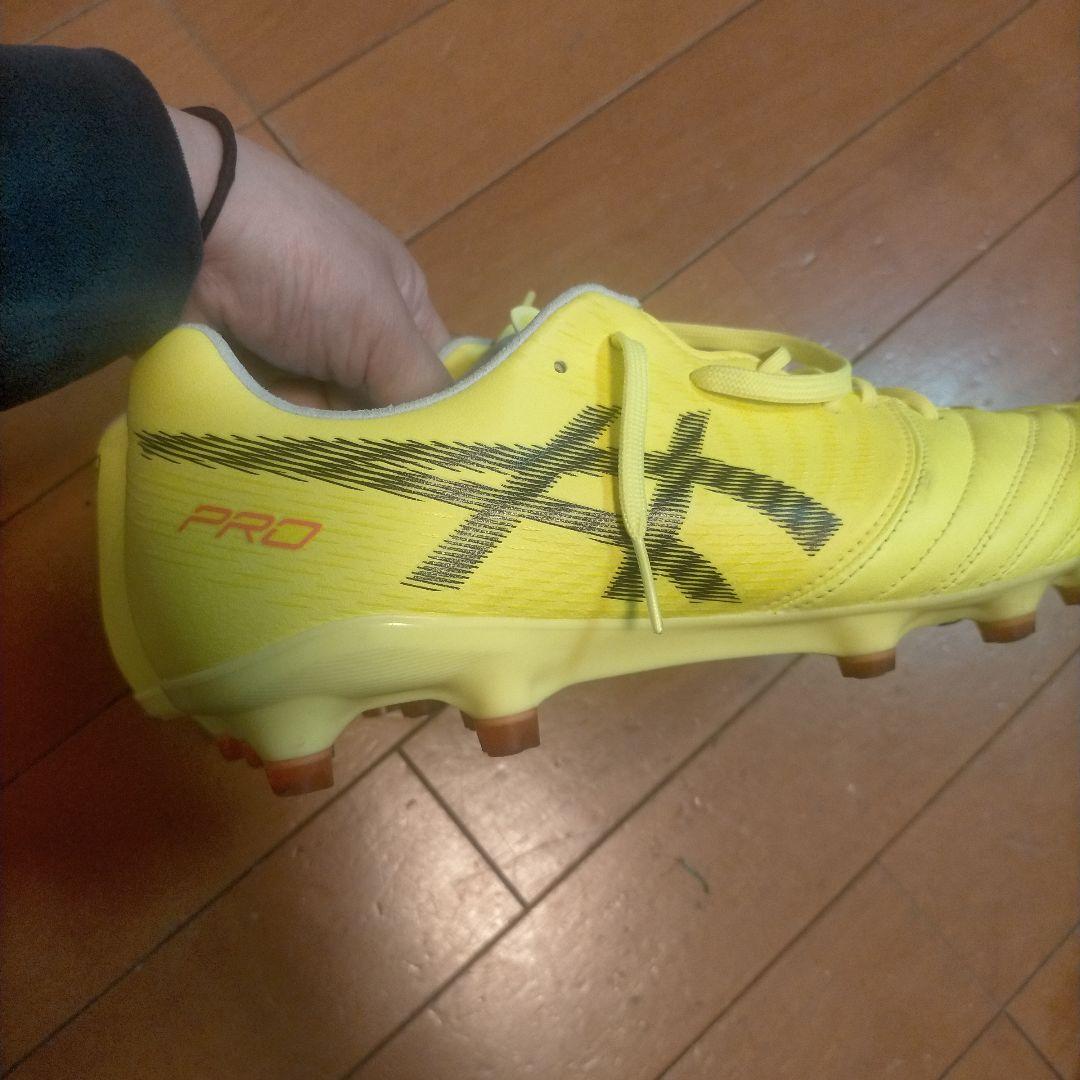 サッカースパイク 28cm アシックス