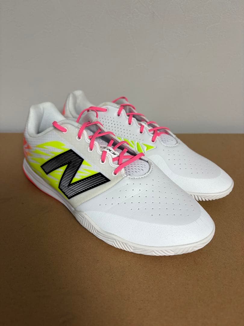 【最終値下げ】海外限定New Balance FURON iN V8