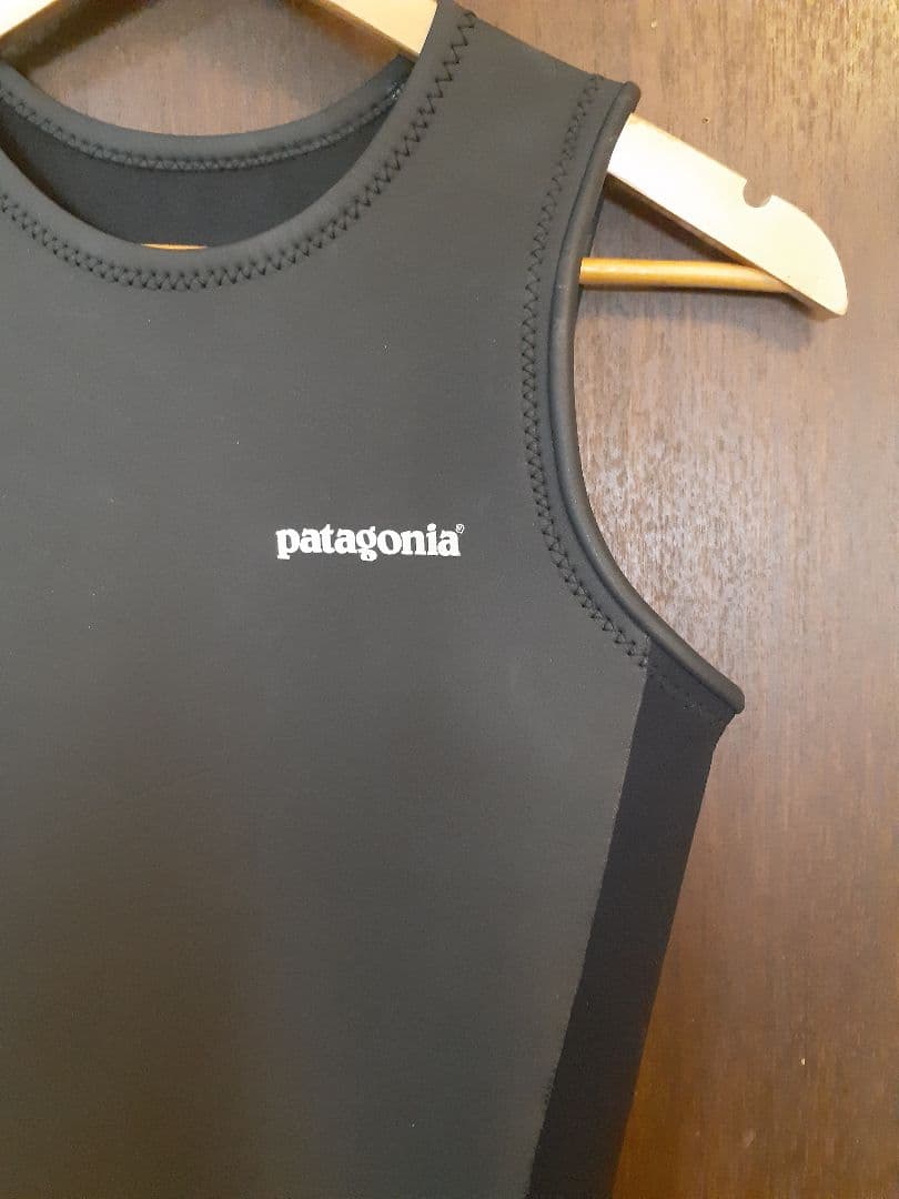 patagonia タッパーウェットスーツベスト ブラック　サイズM