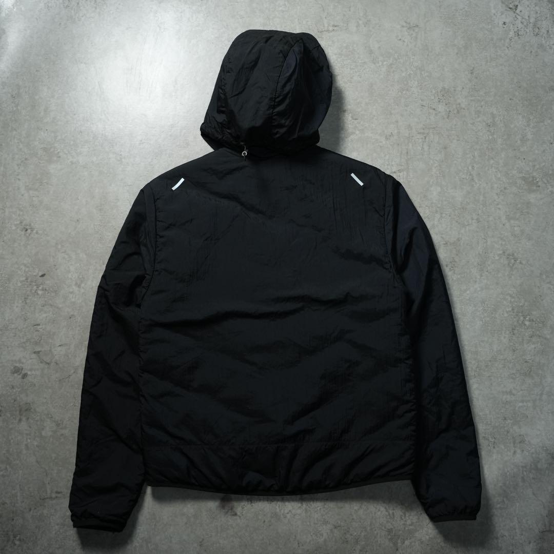 NIKE エアロレイヤーフーディ メンズ ランニングジャケット中綿