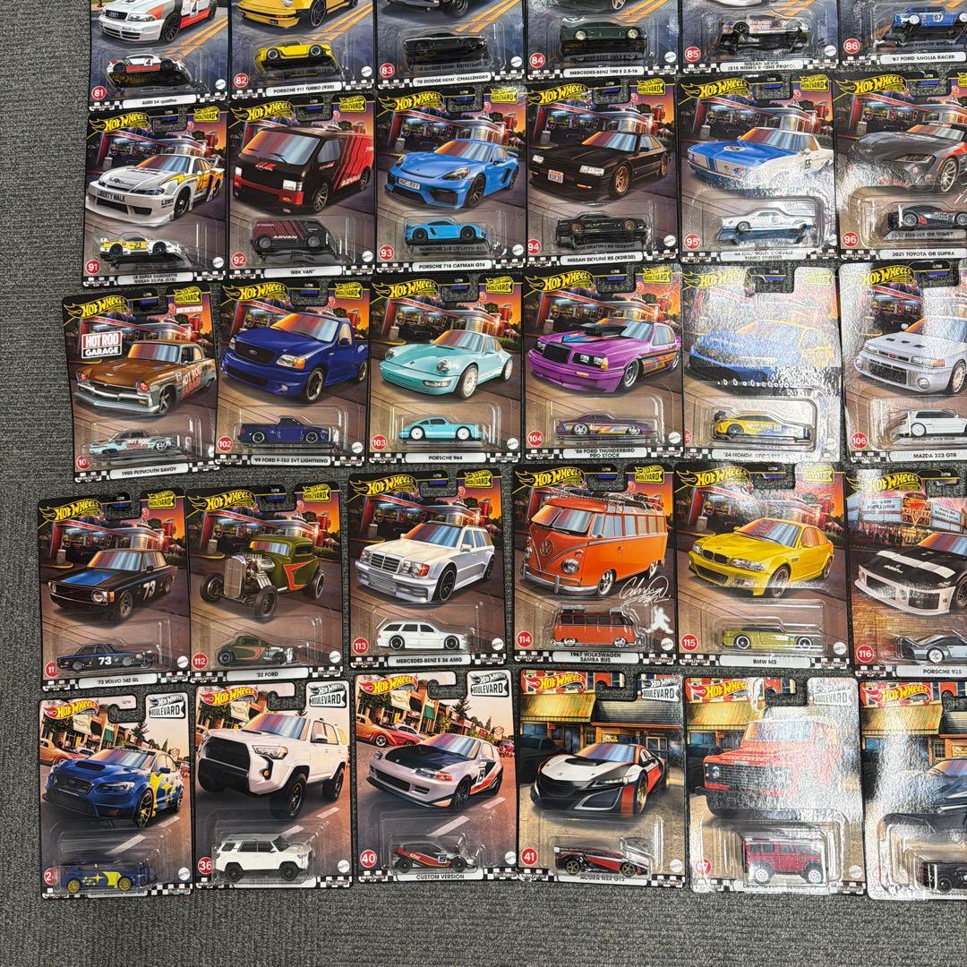 ホットウィール　ブルーバード74台セット　セール中