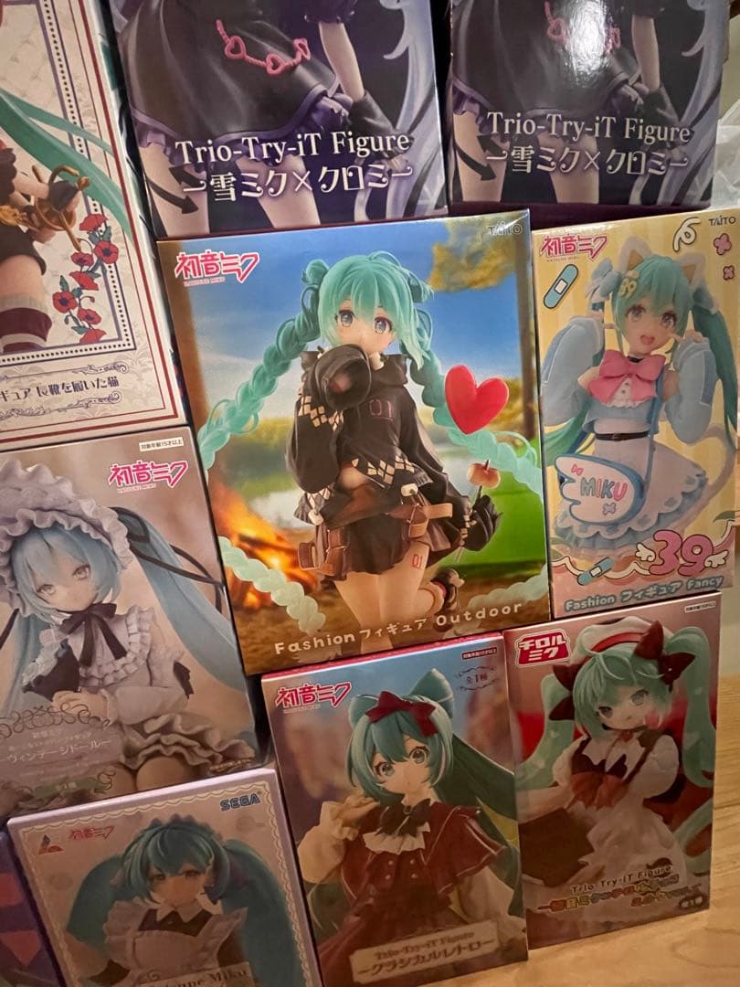 初音ミク　プライズ　フィギュア　 14点　まとめ　クロミ　ヴィンテージ　チロル他