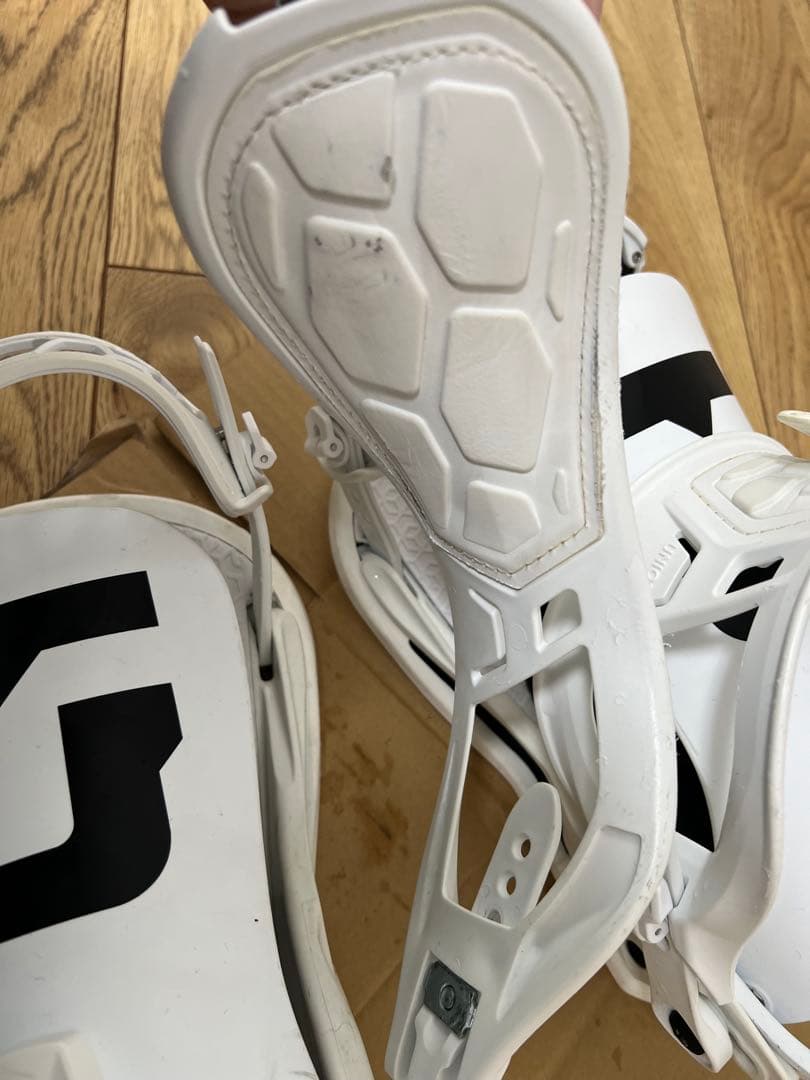 UNION STRATA White 21-22 Mサイズ