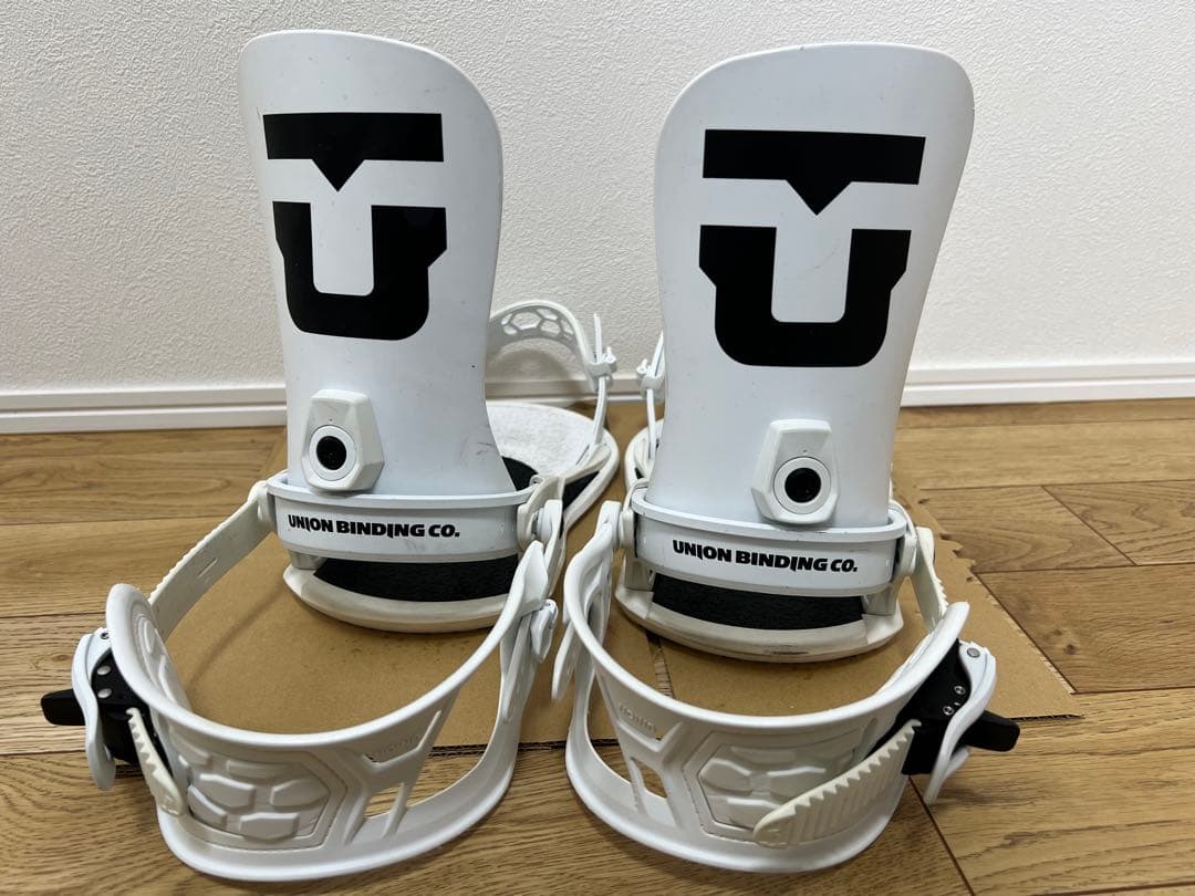 UNION STRATA White 21-22 Mサイズ