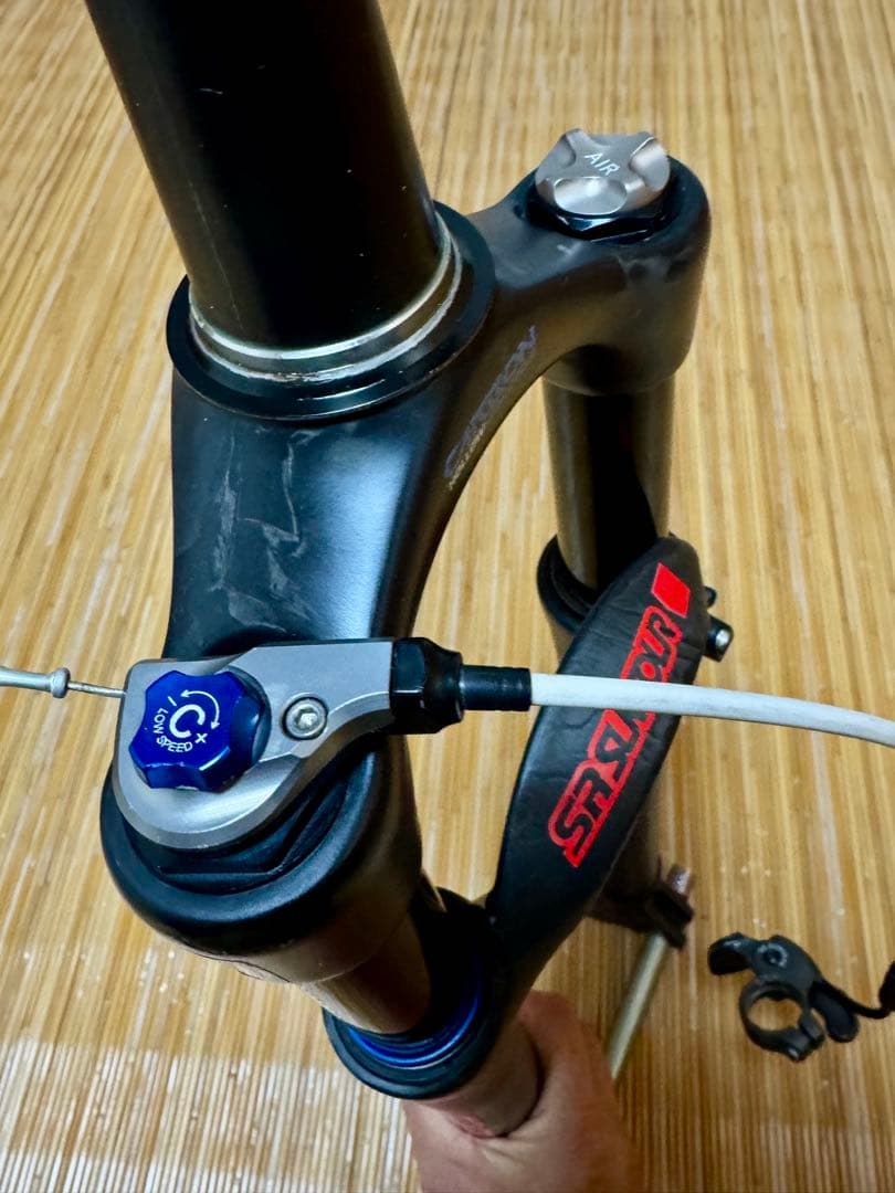 SR SUNTOUR AION 29インチ サスペンションフォーク