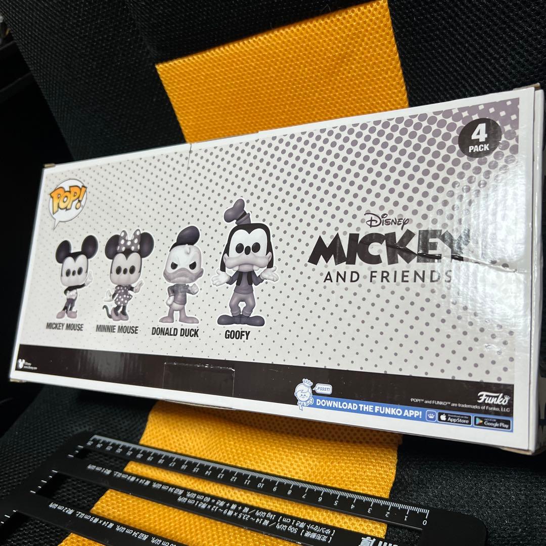 ミッキーアンドフレンズ　4パックfunko pop ディズニー　Disney