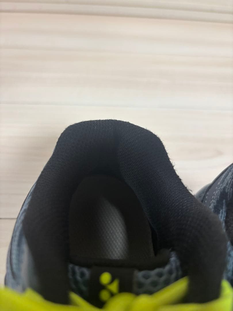 美品 ヨネックス バドミントンシューズ 840ミッド 23.5cm YONEX