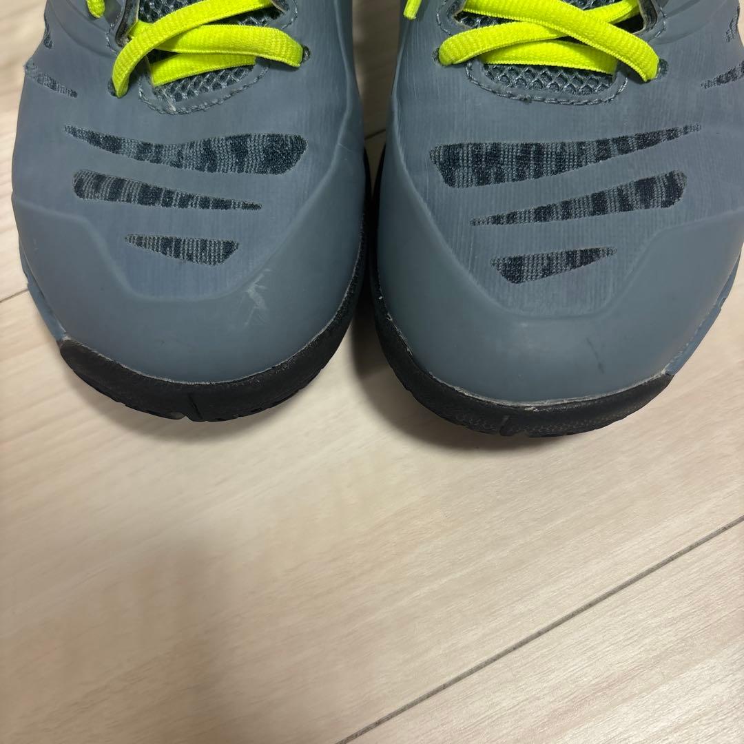 美品 ヨネックス バドミントンシューズ 840ミッド 23.5cm YONEX