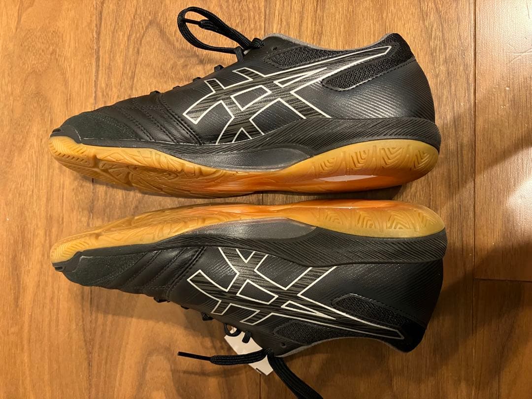 danpei81様 新品　asics デスタッキ　24.5 フットサル