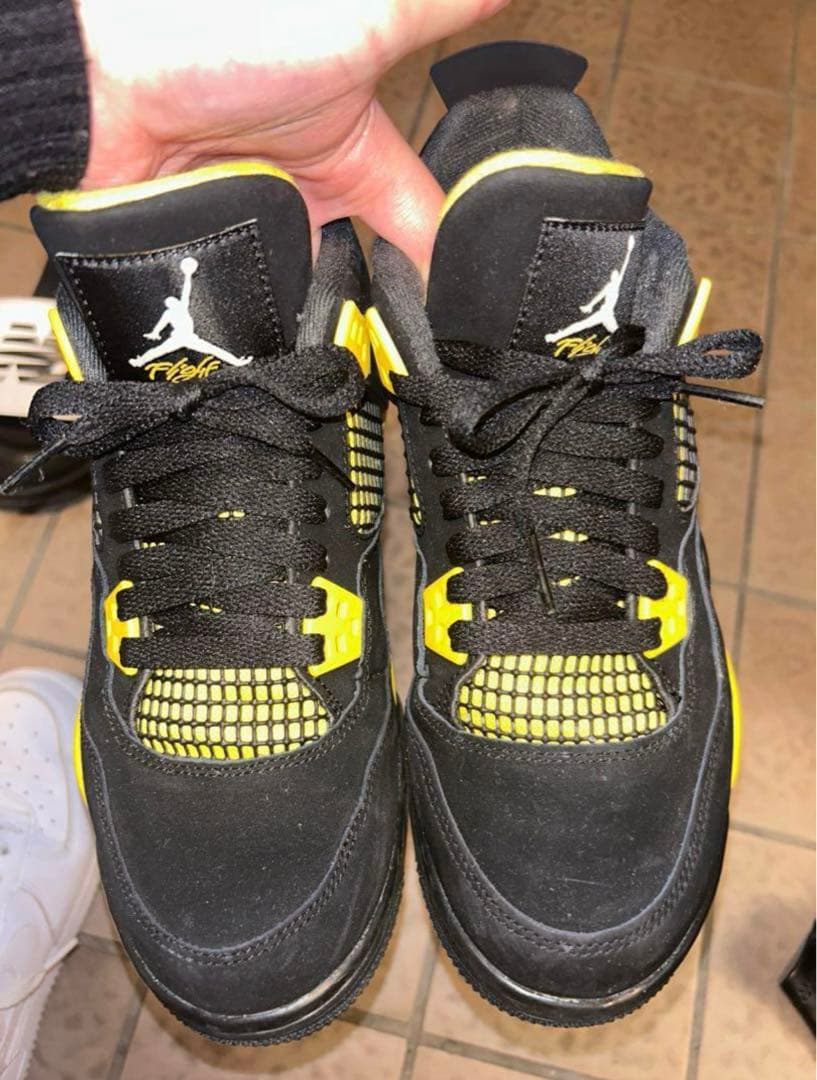 シューズ(女性用) Nike Air Jordan 4 Retro \"Thunder\" (2023)